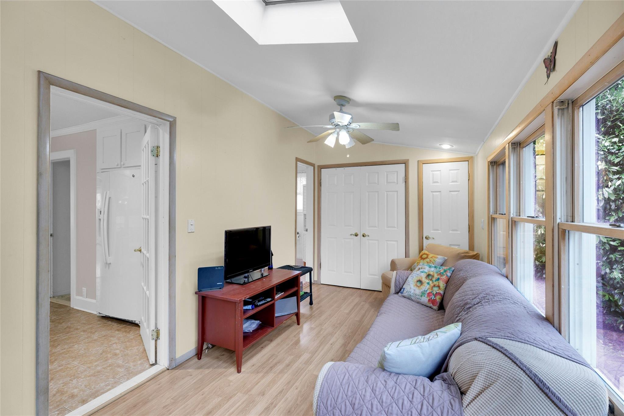 81 Roosevelt Avenue, Sayville, New York image 7