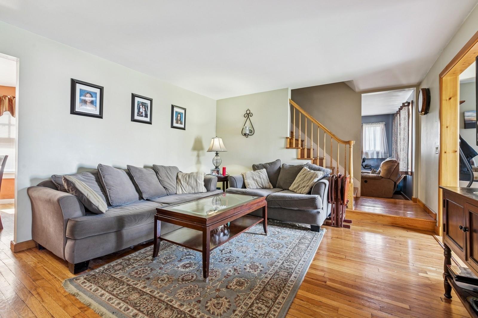 2180 Washington Avenue, Seaford, New York image 3