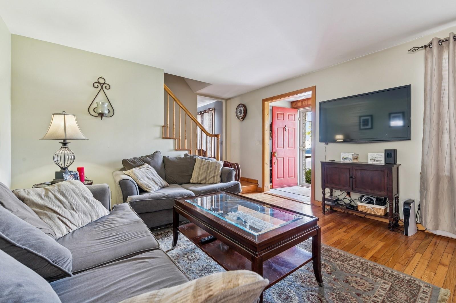2180 Washington Avenue, Seaford, New York image 4