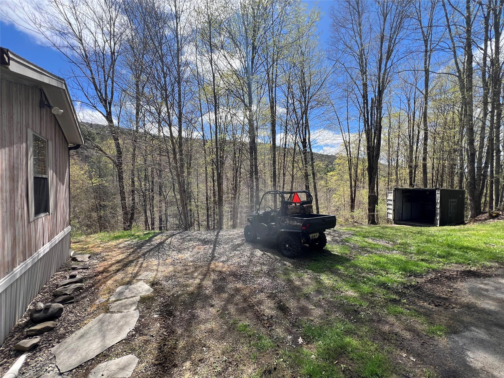 1042 Huntley Hollow Road