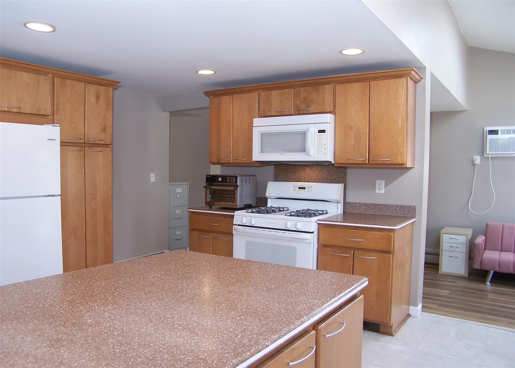 71 Rose Place, Selden, New York image 5
