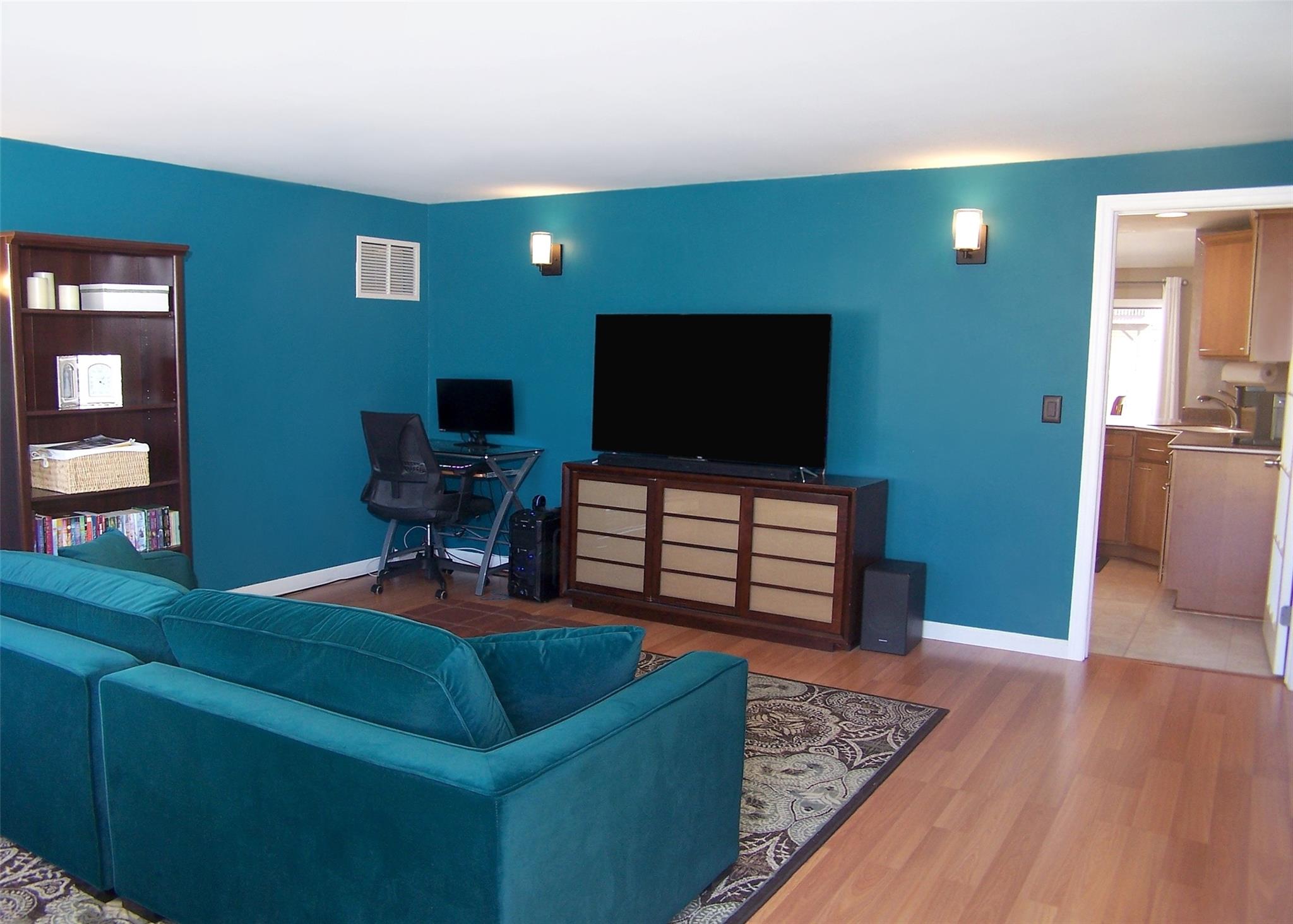 71 Rose Place, Selden, New York image 3