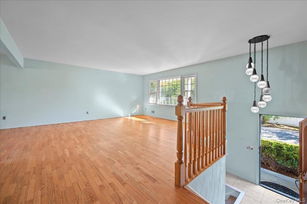 Photo of 1 Daisy Court, Nanuet, NY 10954 (MLS # 1062867)