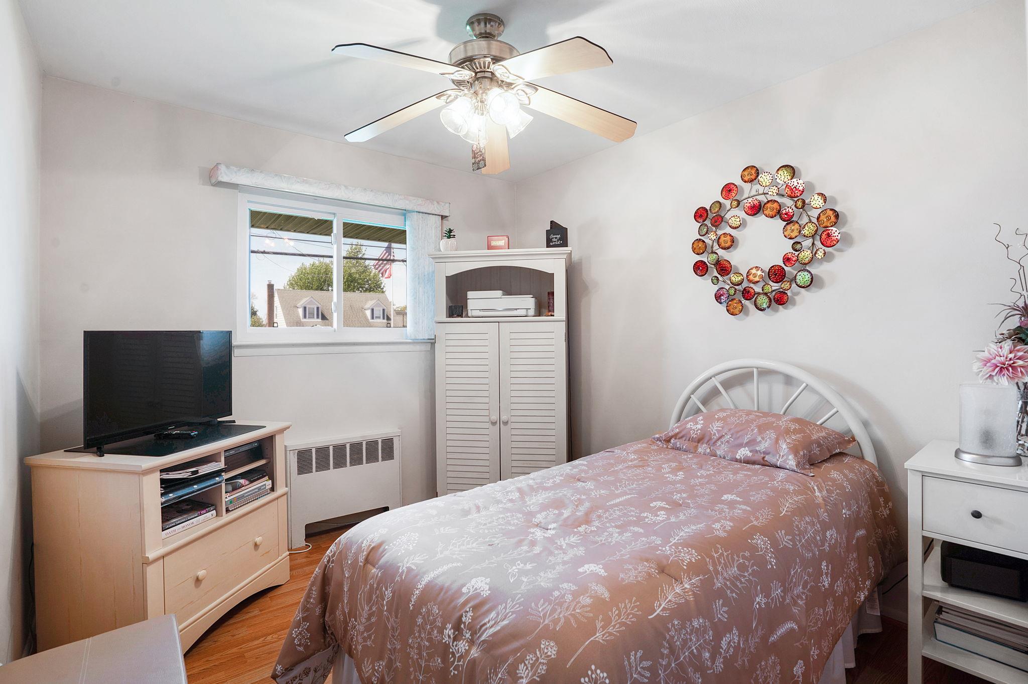61 Spielman Avenue, Farmingdale, New York image 16