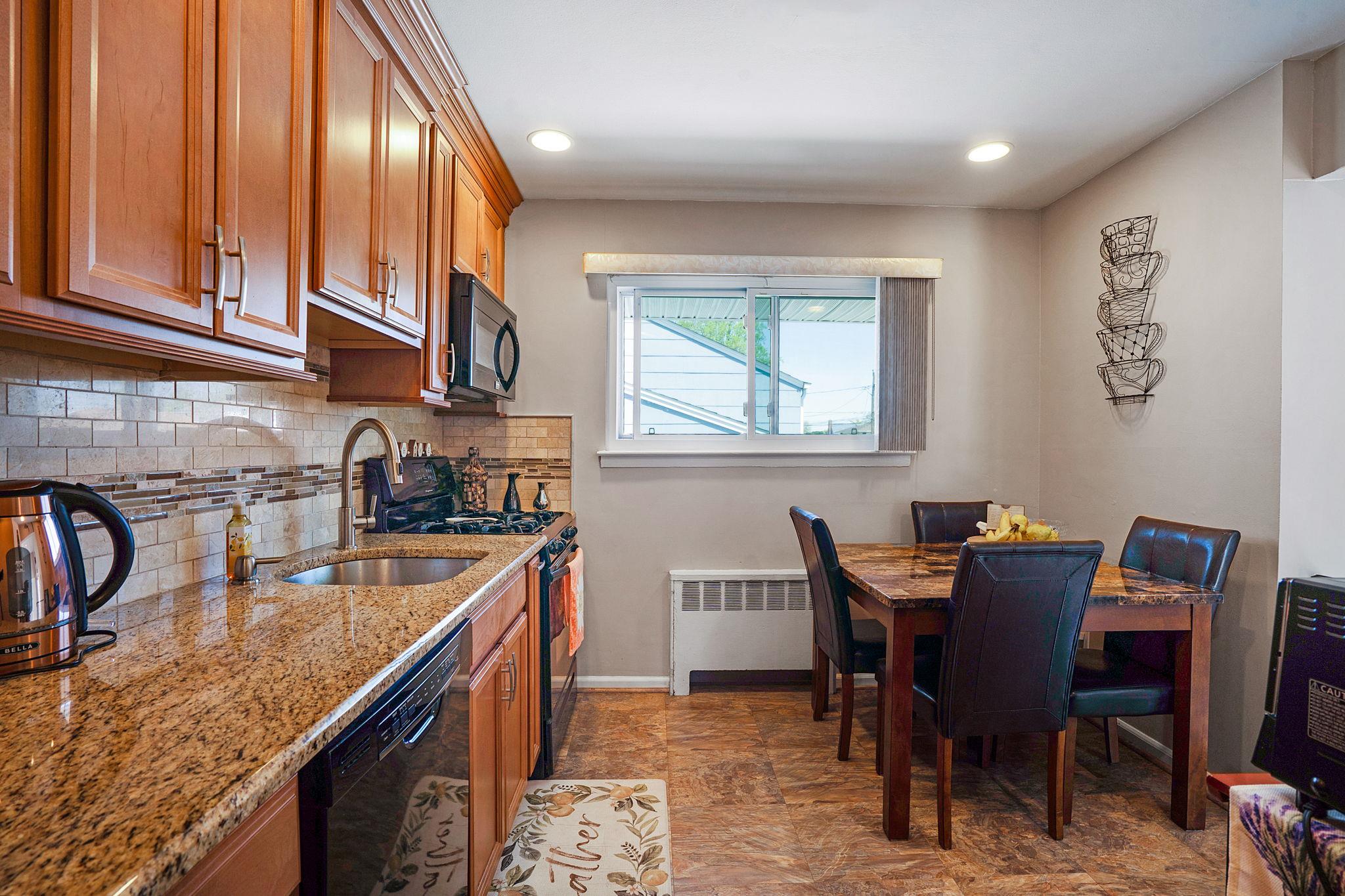 61 Spielman Avenue, Farmingdale, New York image 7