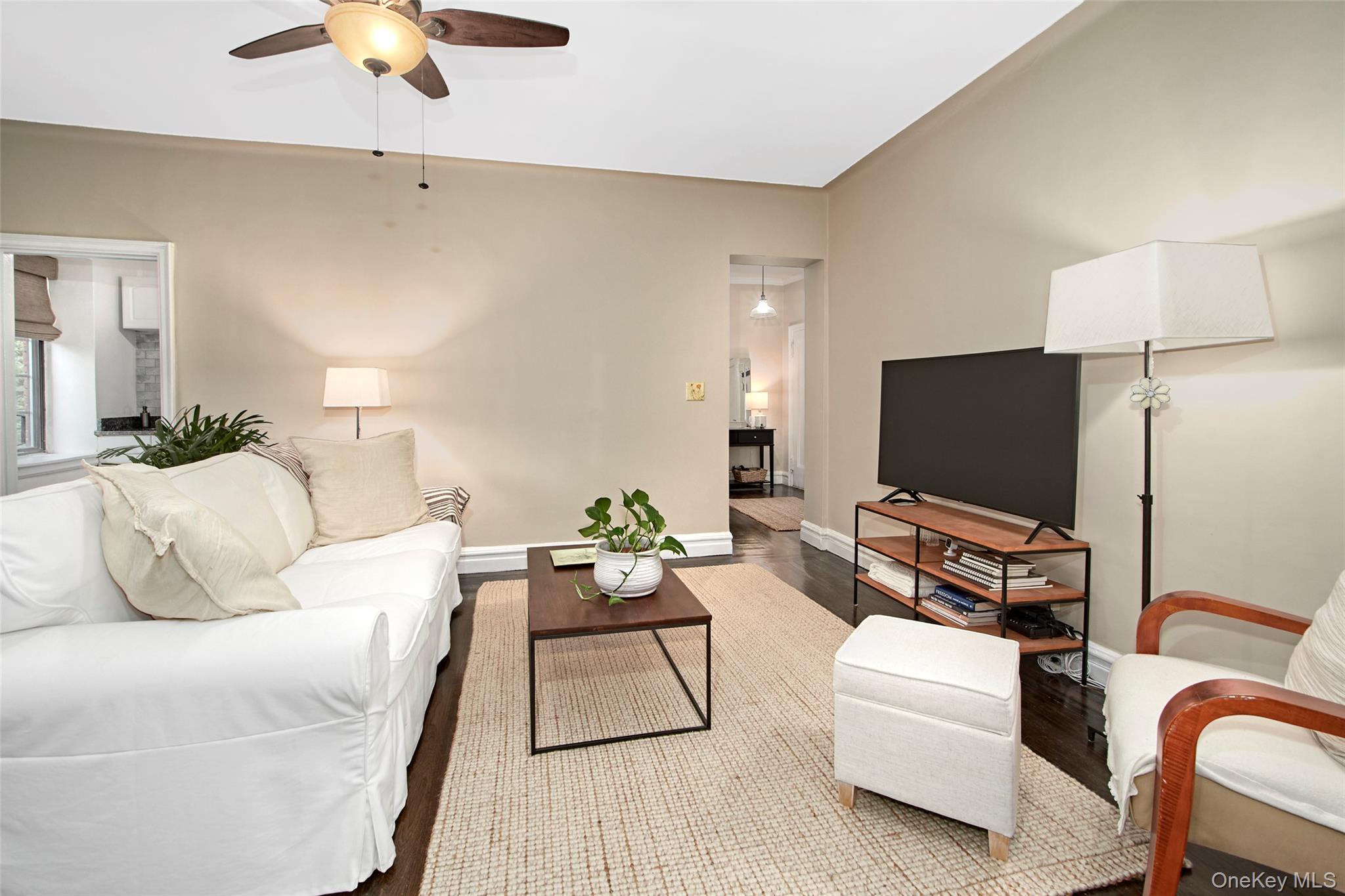 45 W Pondfield Road 1F