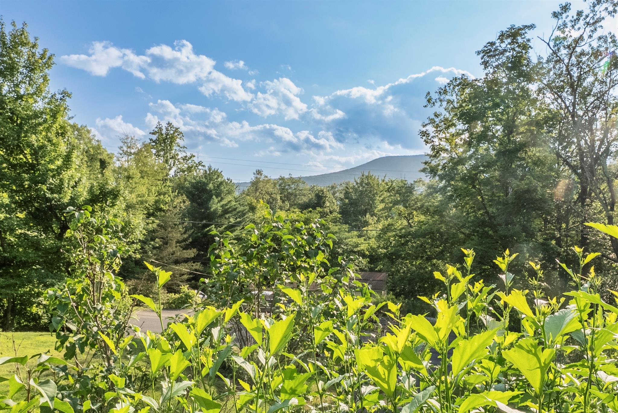 77 Upper Boiceville Road