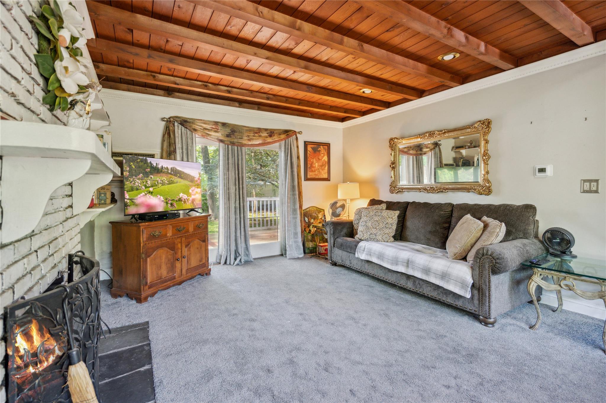 24 Pine Street, Lake Grove, New York image 4