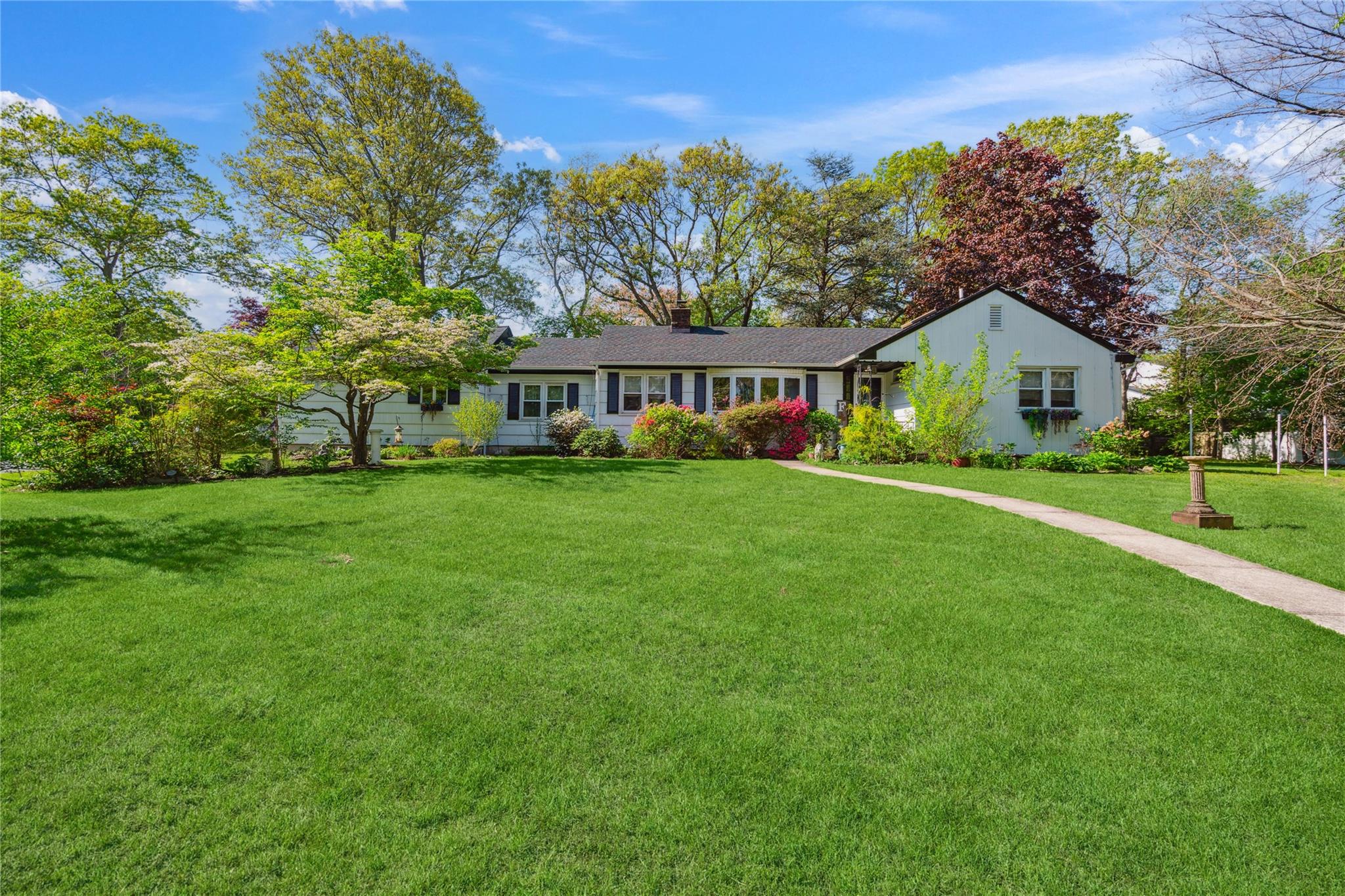 24 Pine Street, Lake Grove, New York image 2