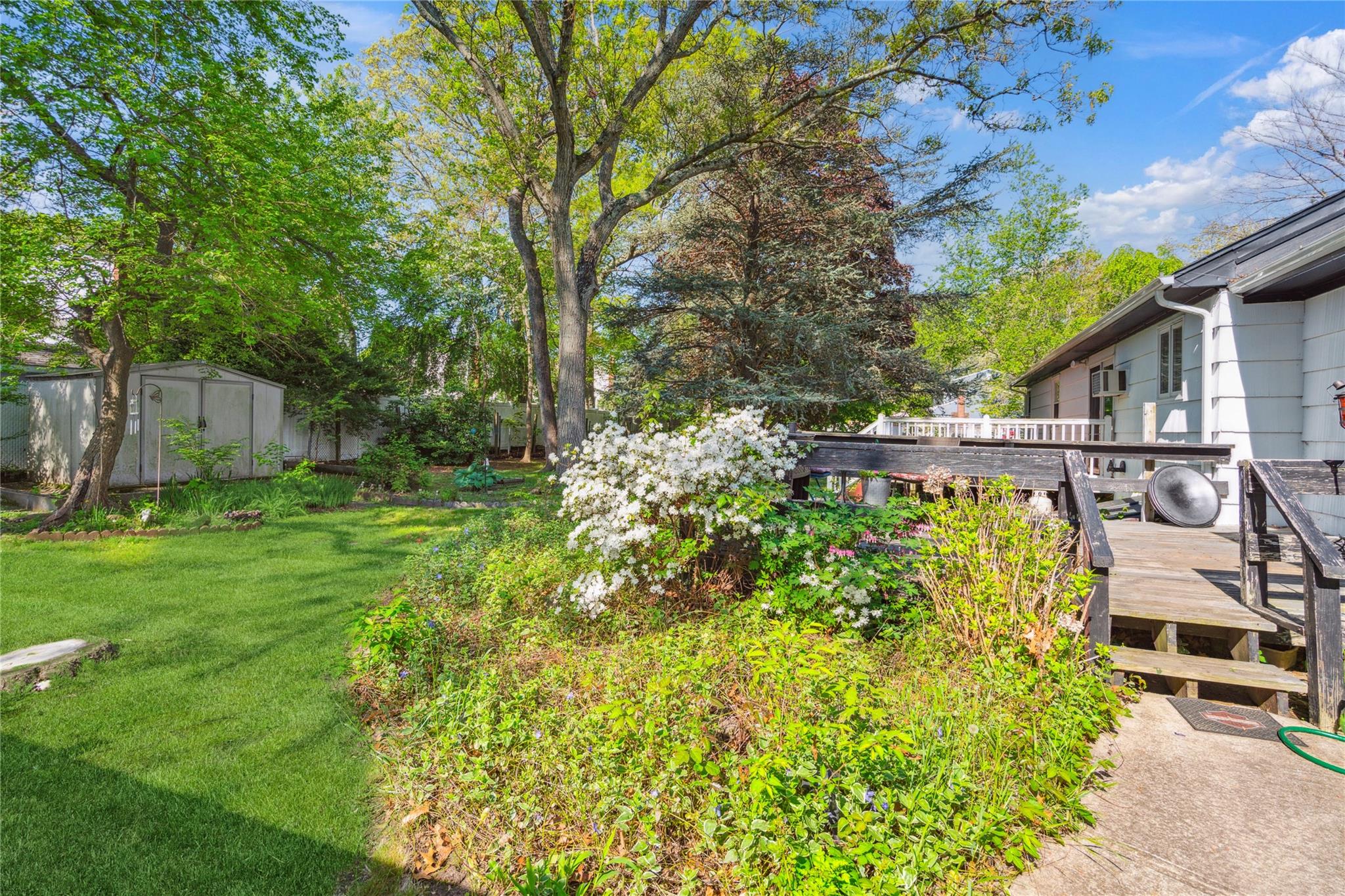 24 Pine Street, Lake Grove, New York image 31