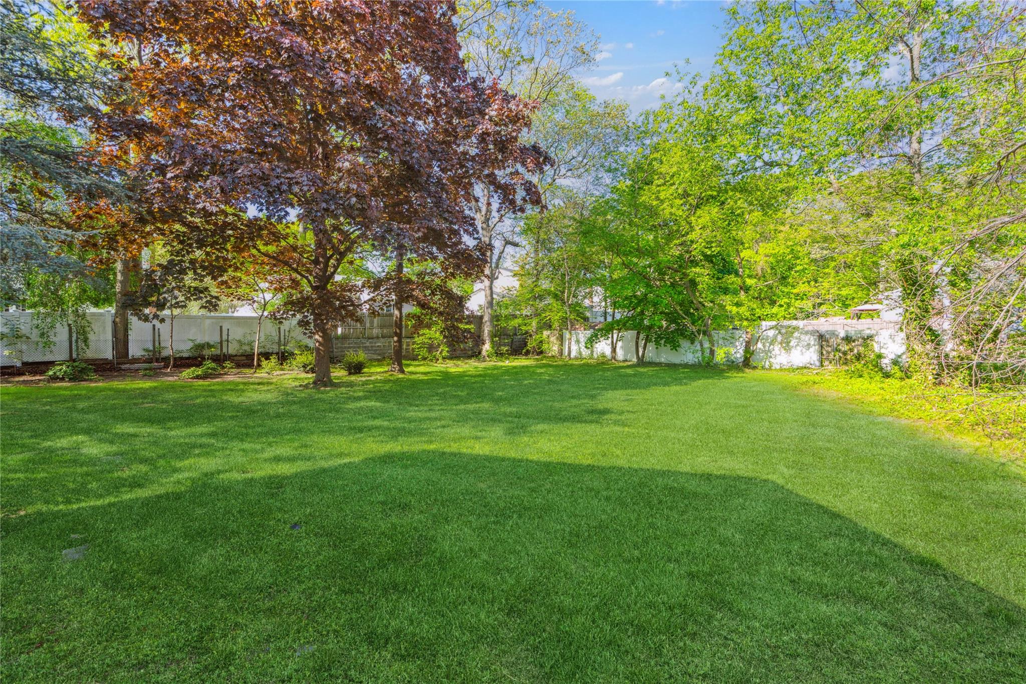 24 Pine Street, Lake Grove, New York image 35