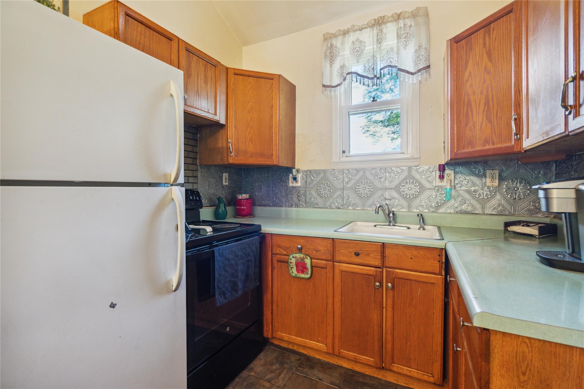 24 Pine Street, Lake Grove, New York image 25