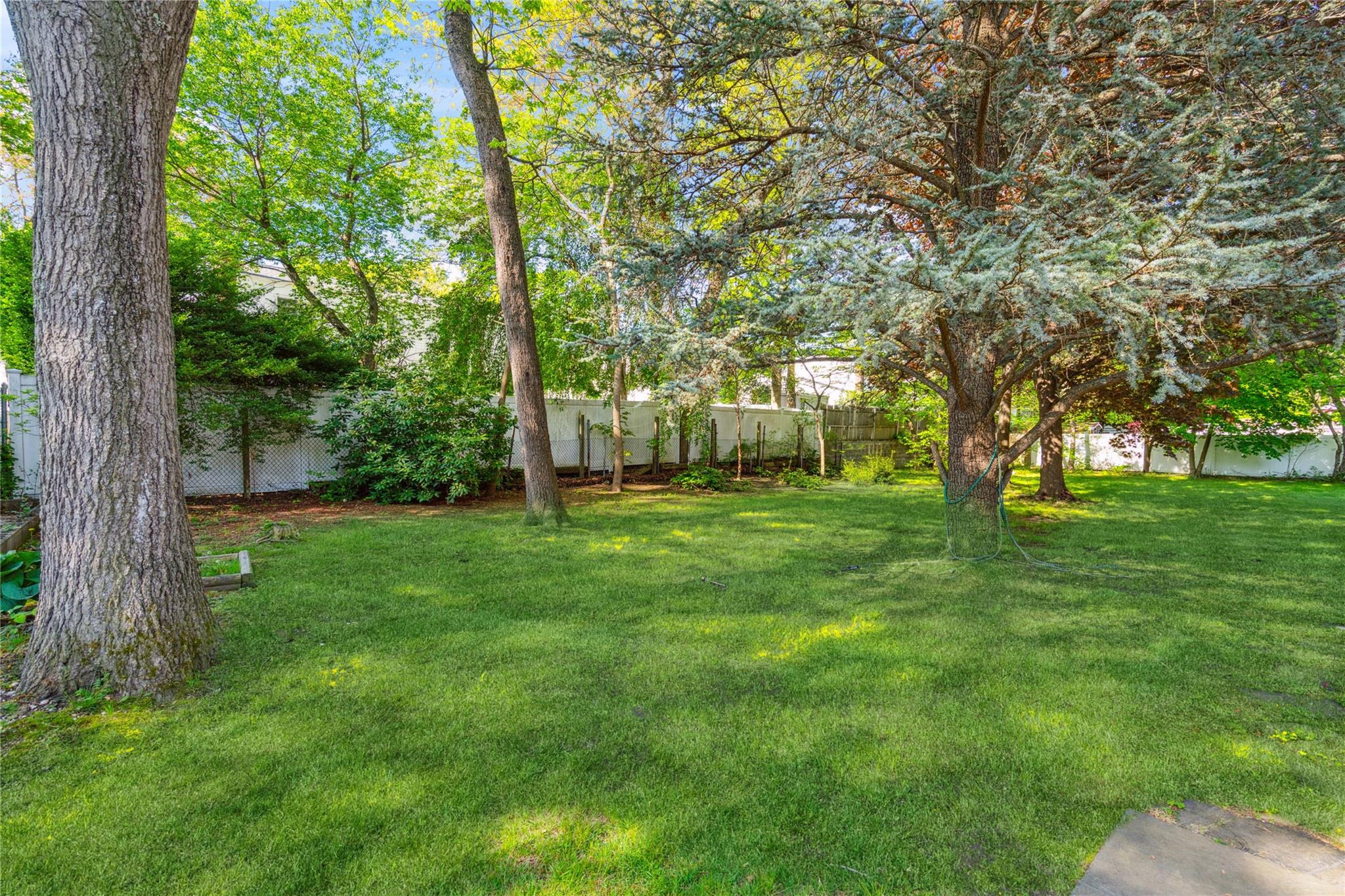 24 Pine Street, Lake Grove, New York image 37