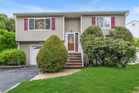 Homes For Sale - 17 Horton Drive<br/> South Huntington, NY 11746