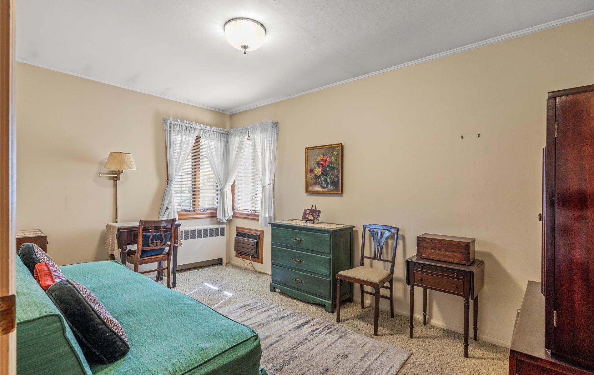 265-06 80th Ave Ave, Glen Oaks, New York image 17