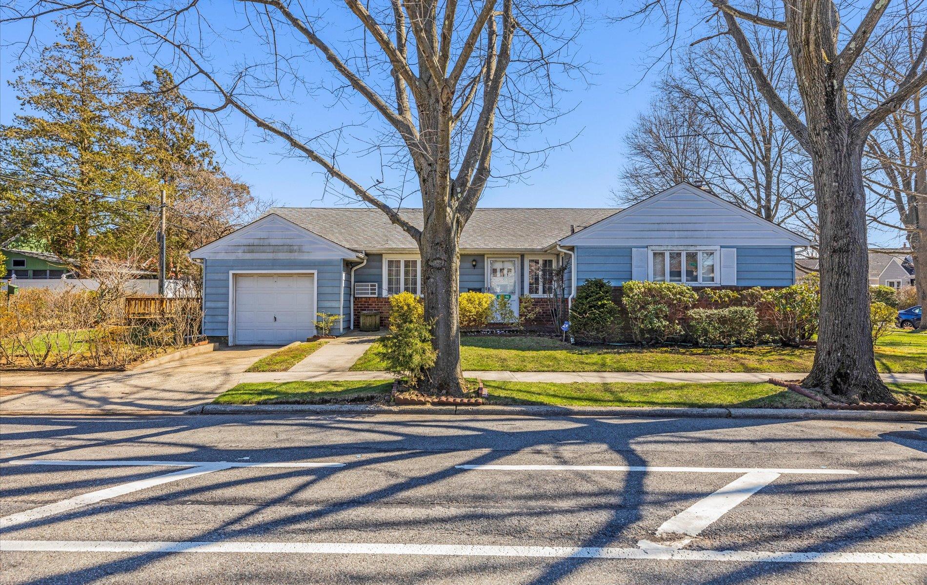 265-06 80th Ave Ave, Glen Oaks, New York image 21