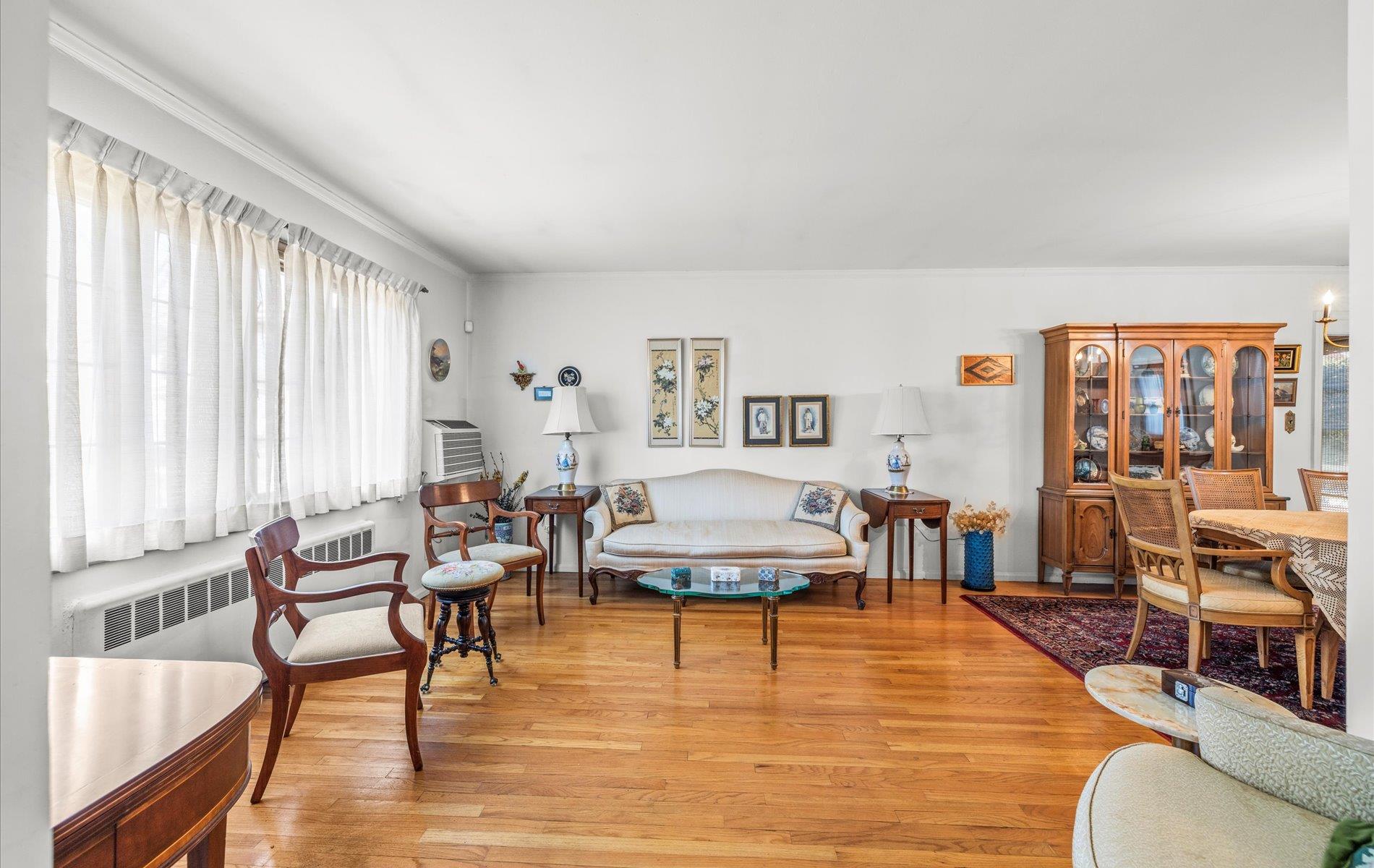 265-06 80th Ave Ave, Glen Oaks, New York image 6
