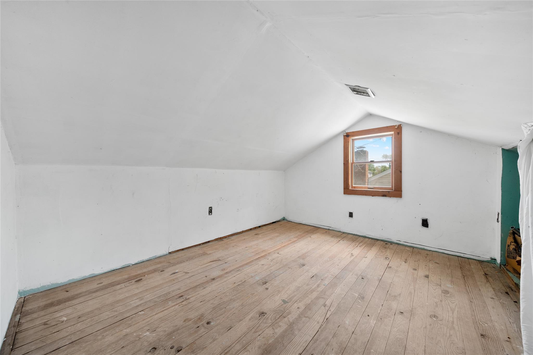 96 Pardee Avenue, Islip, New York image 24
