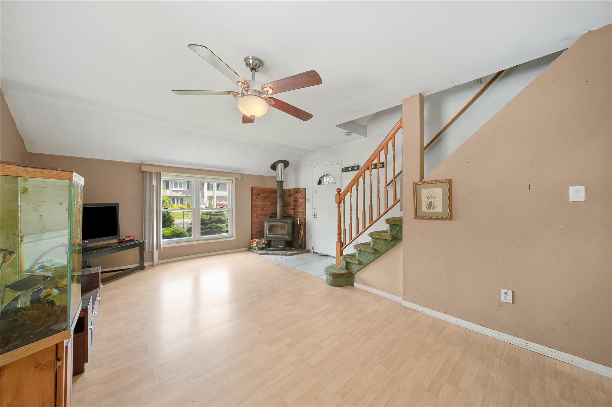 96 Pardee Avenue, Islip, New York image 5