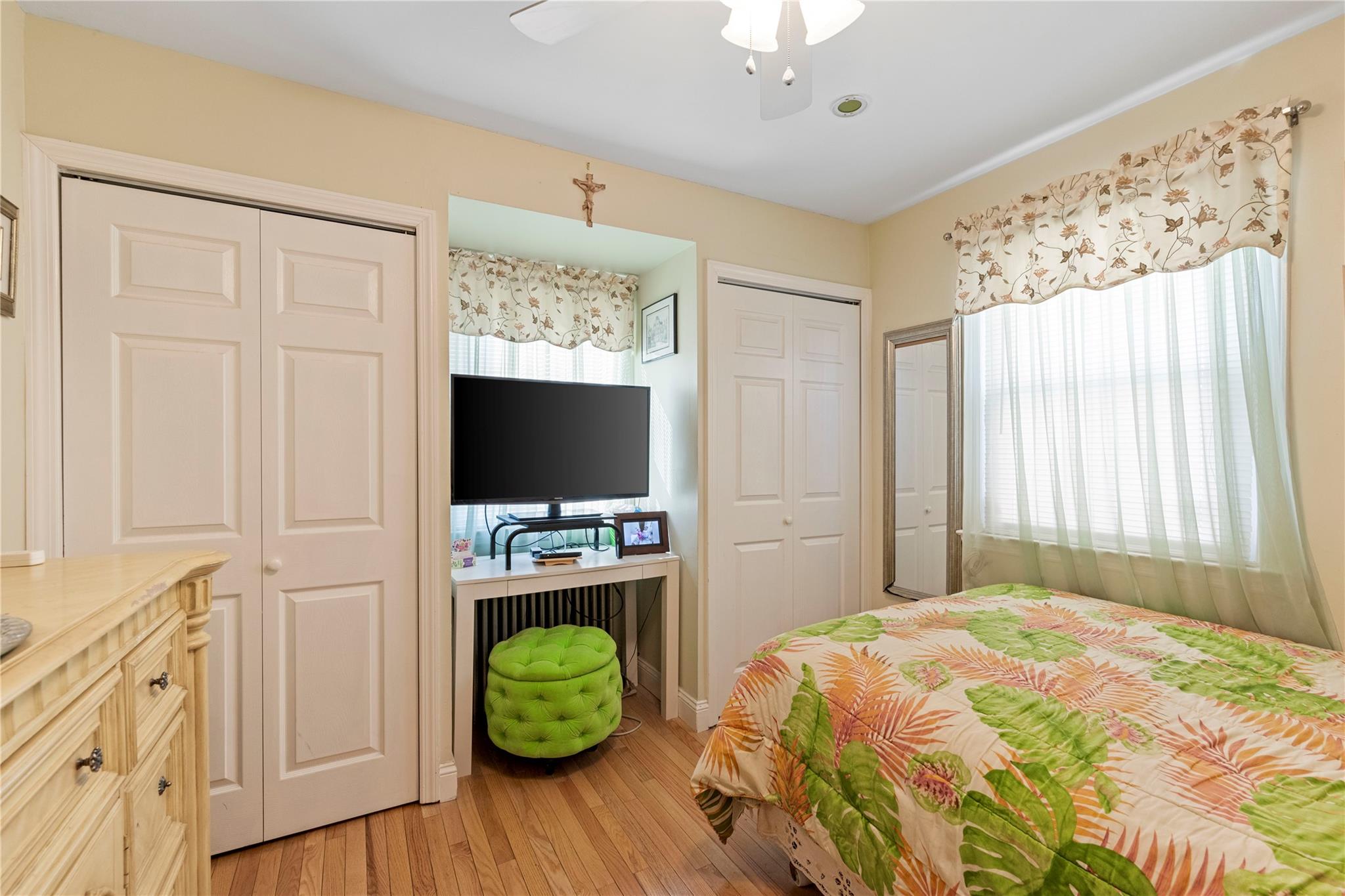 487 Emerson Place, Valley Stream, New York image 11