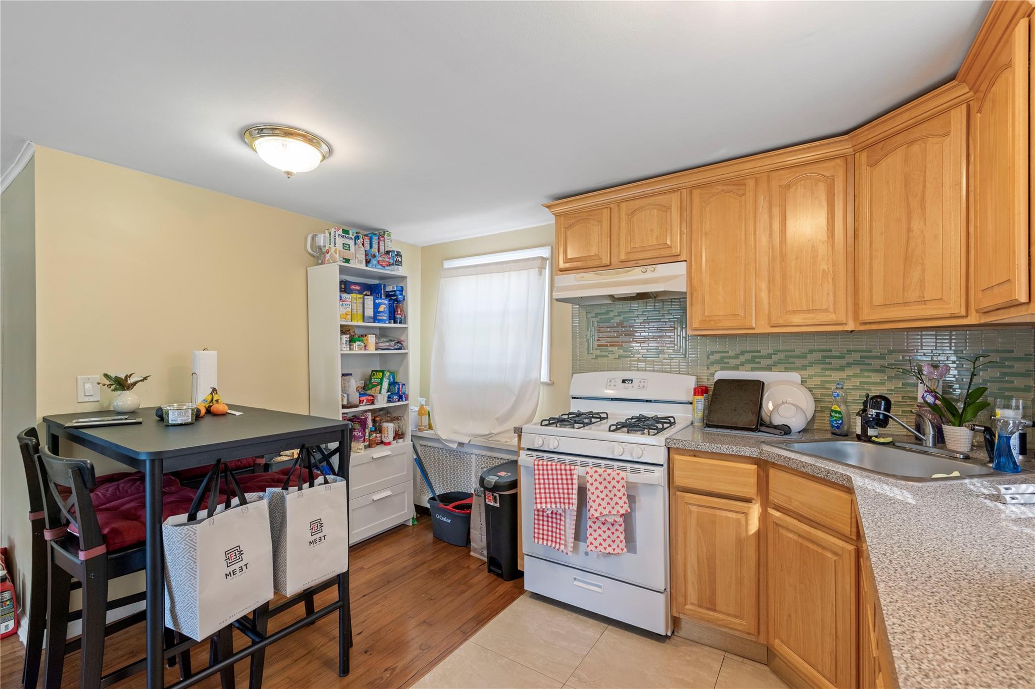 487 Emerson Place, Valley Stream, New York image 23