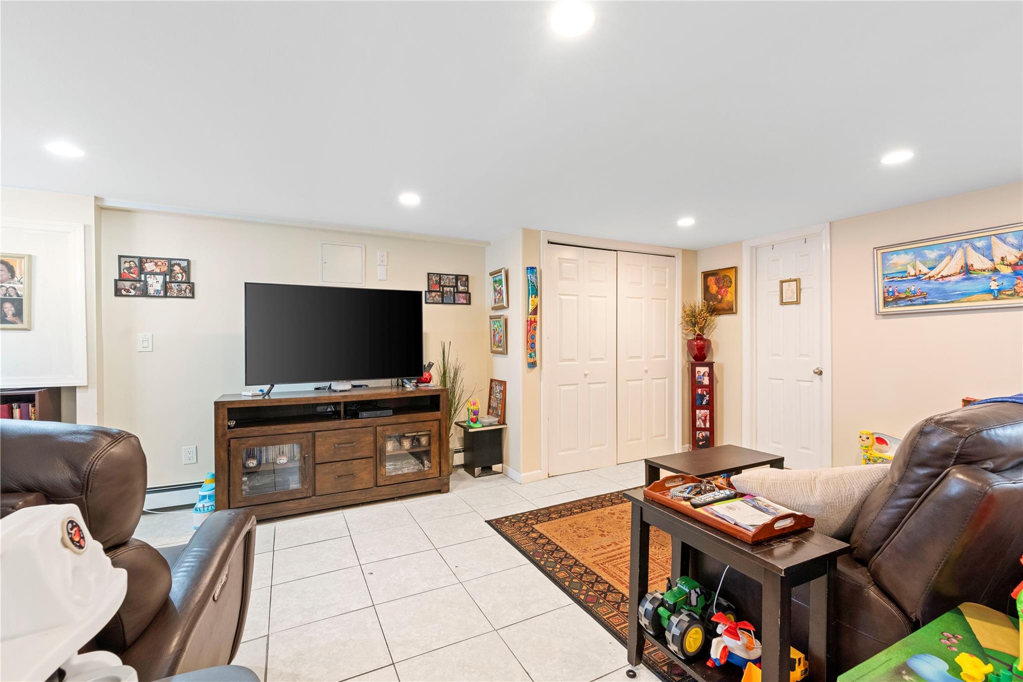 487 Emerson Place, Valley Stream, New York image 17