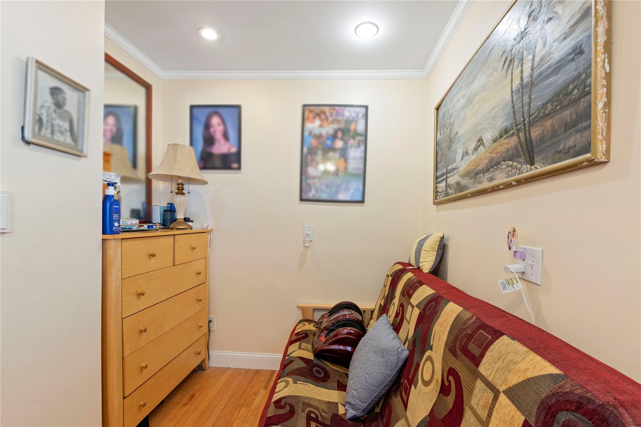487 Emerson Place, Valley Stream, New York image 12