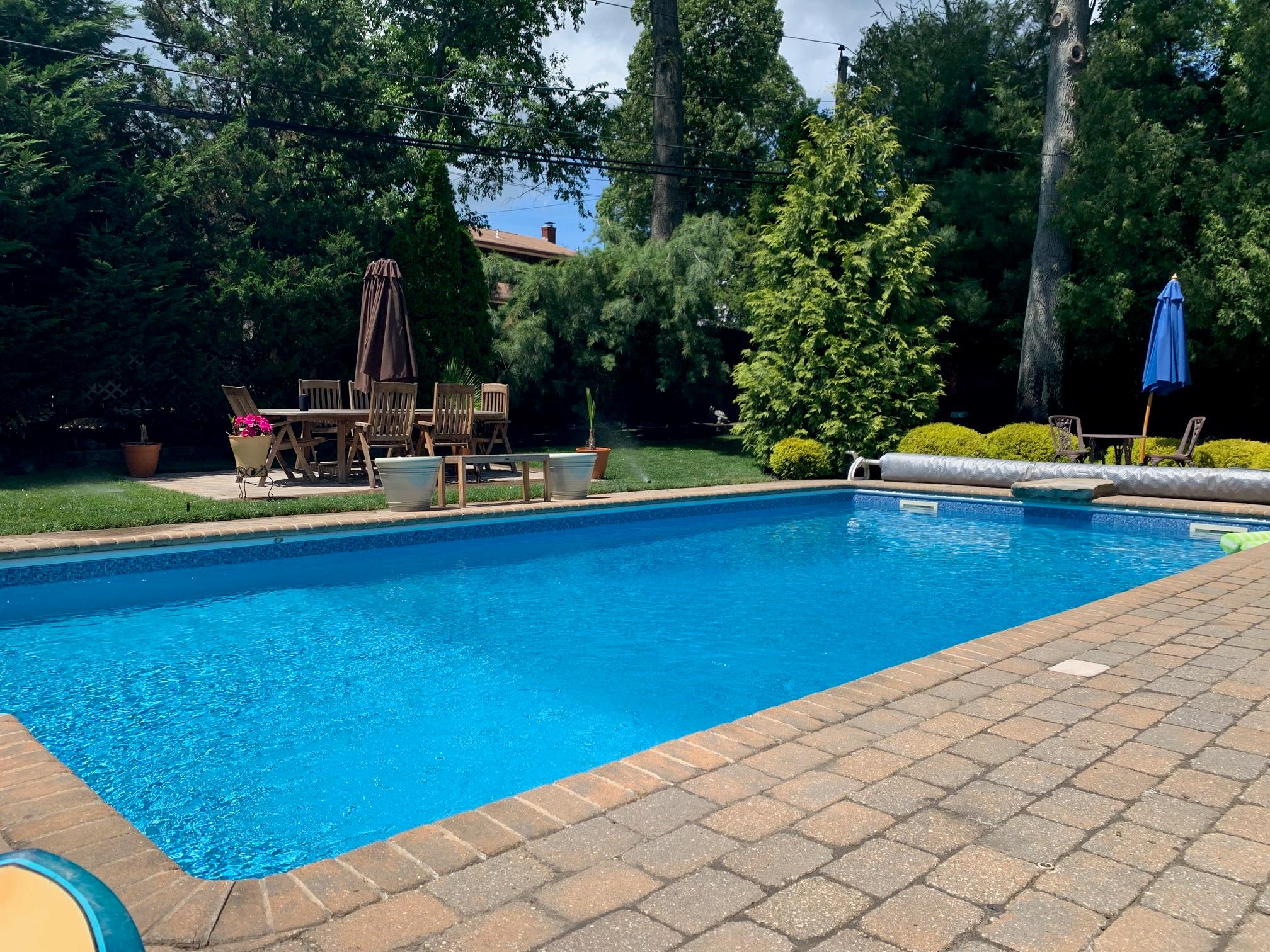 16 Calico Tree Road, Hauppauge, New York image 37