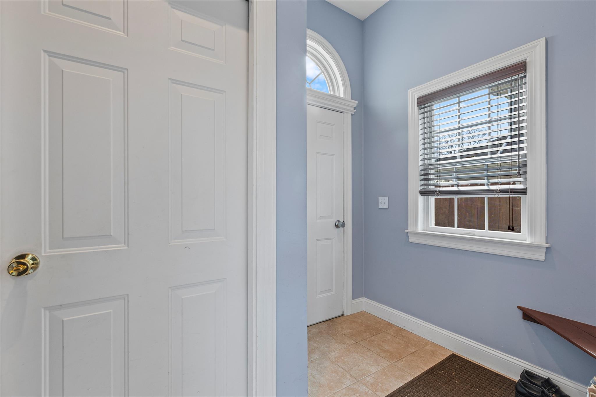 16 Calico Tree Road, Hauppauge, New York image 15