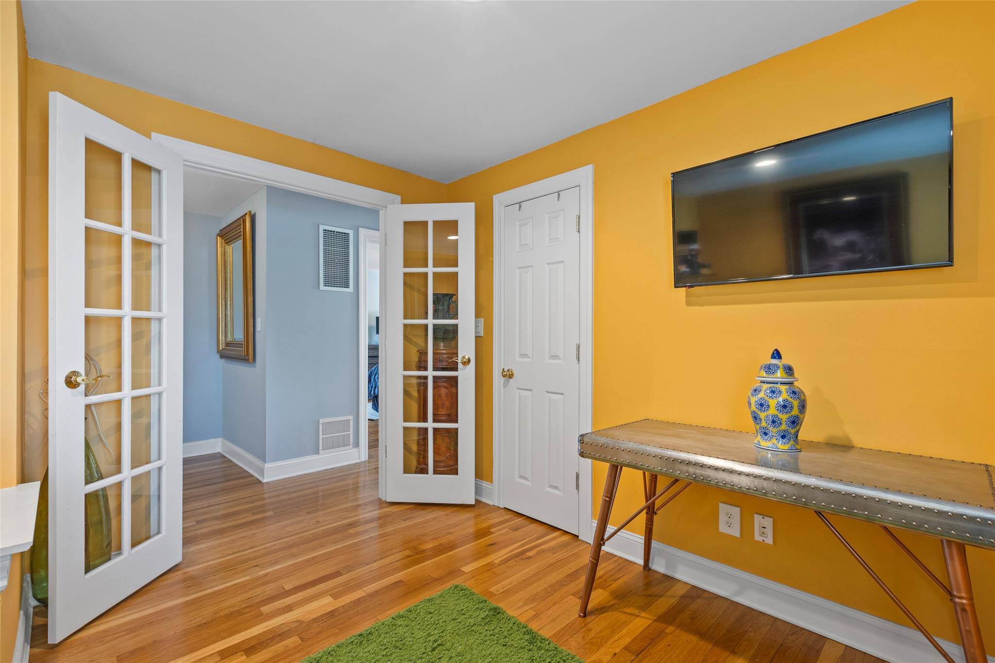 16 Calico Tree Road, Hauppauge, New York image 24