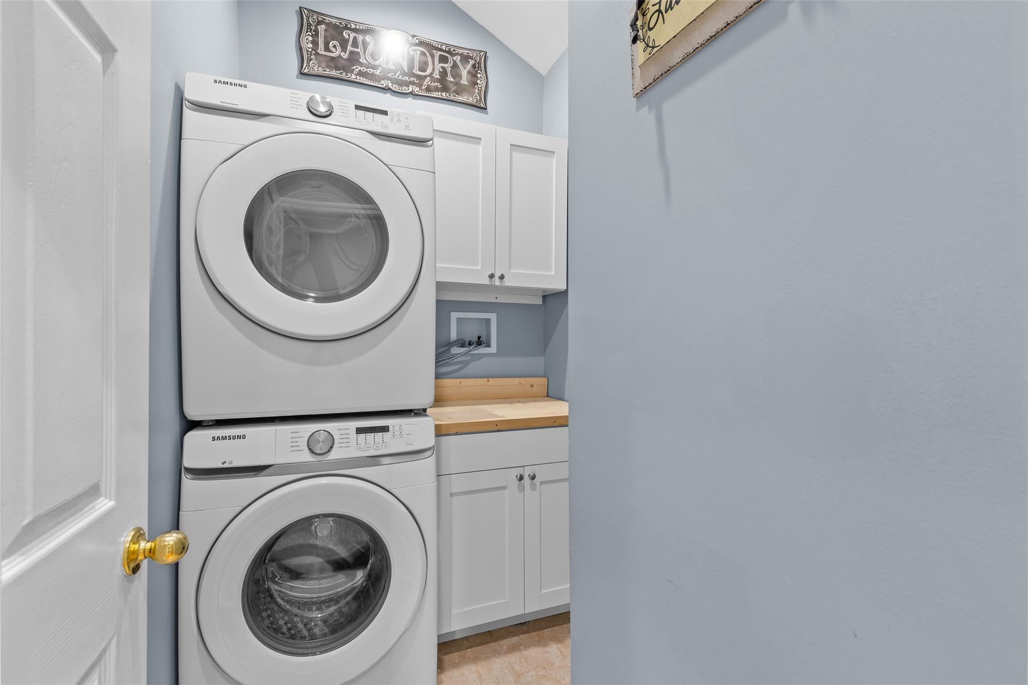 16 Calico Tree Road, Hauppauge, New York image 31