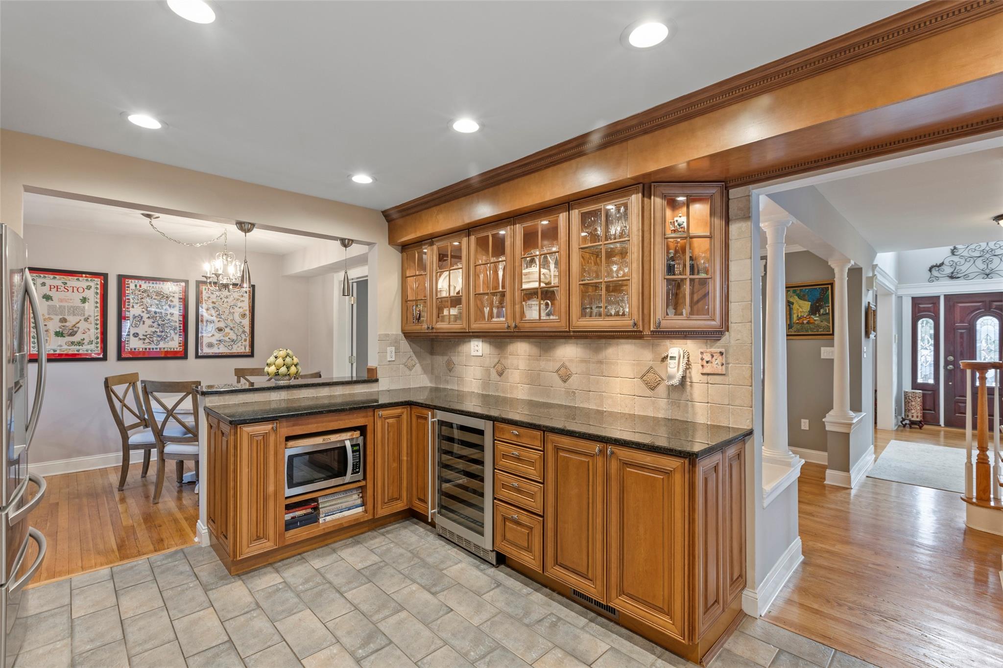 16 Calico Tree Road, Hauppauge, New York image 11