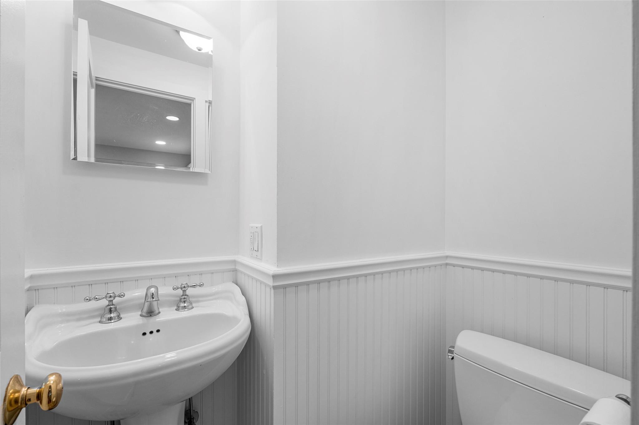 34 Elkan Road, Larchmont, New York image 11