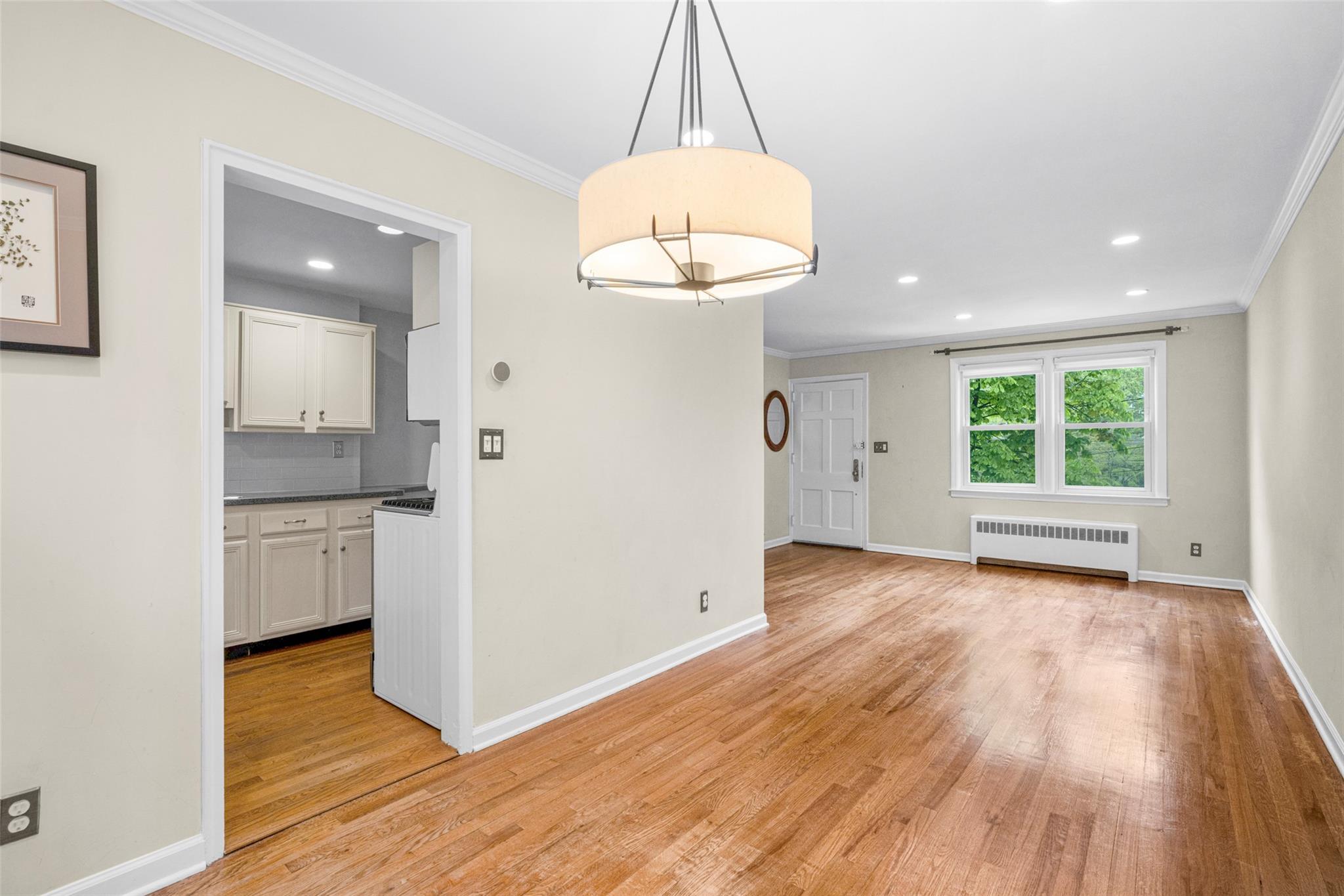 34 Elkan Road, Larchmont, New York image 7