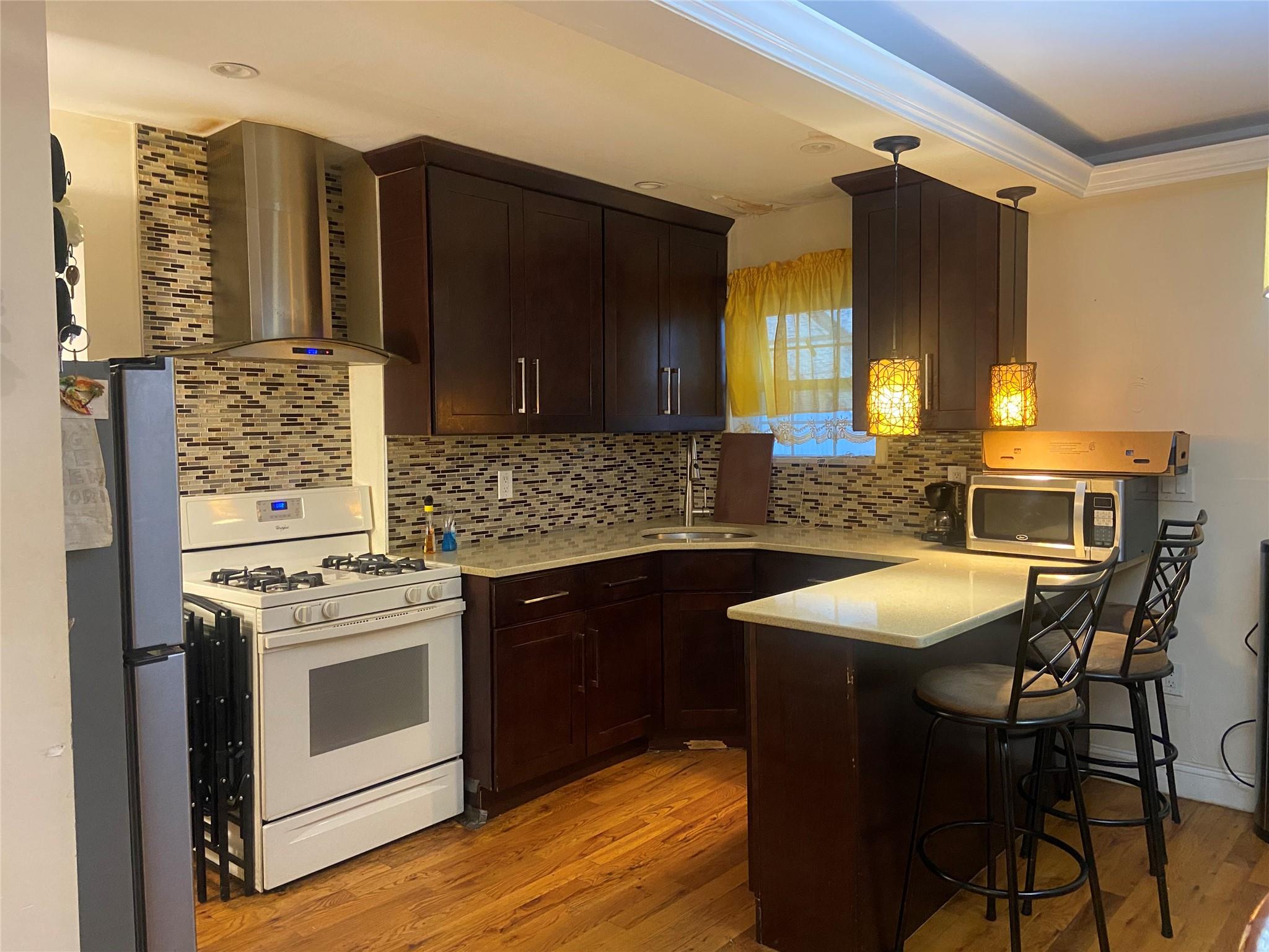 1255 E 223rd Street, Bronx, New York image 6