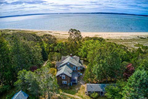 Homes For Rent - 1695 Old Woods Path<br/> Southold, NY 11971