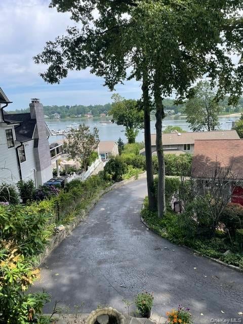 5 Harborview Lane