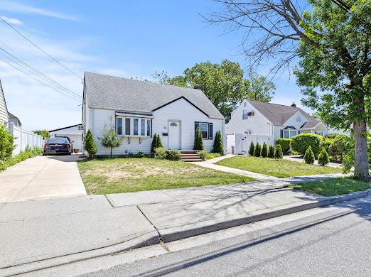 1125 Rottkamp Street, Valley Stream, New York image 2