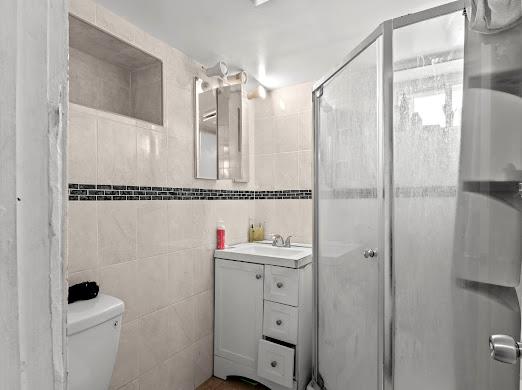 1125 Rottkamp Street, Valley Stream, New York image 12