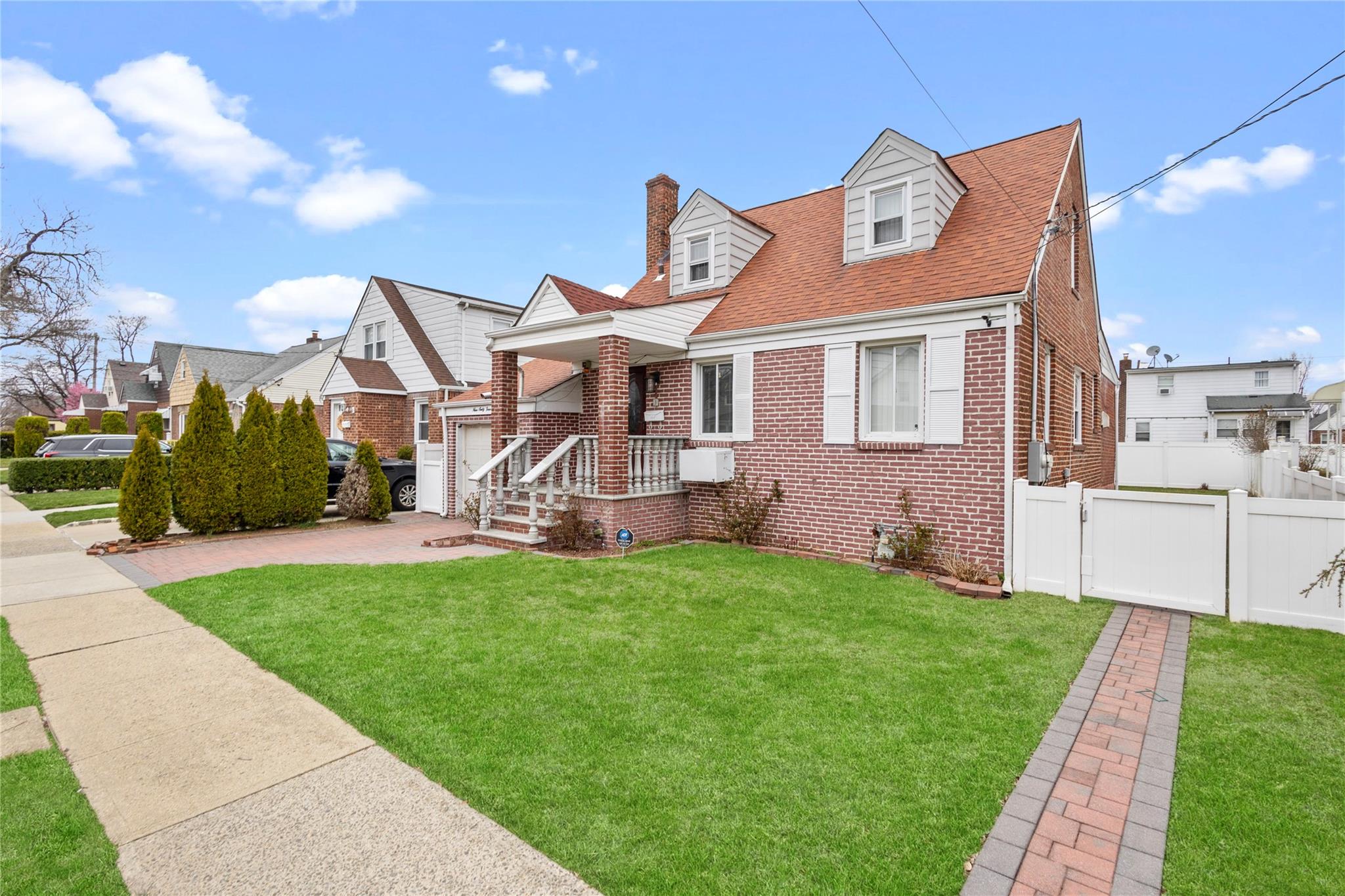 964 Cherry Lane, Floral Park, New York image 4