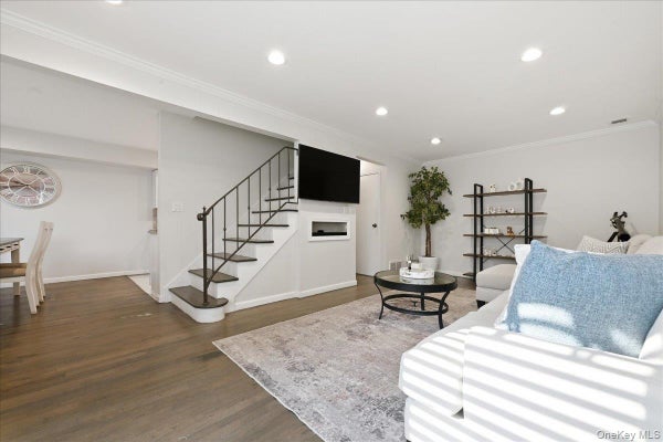 47 ALHAMBRA DR, OCEANSIDE, NY 11572 - Image 1dc9c8ebc48221c29e94bca1d8e24b2a/3989157577