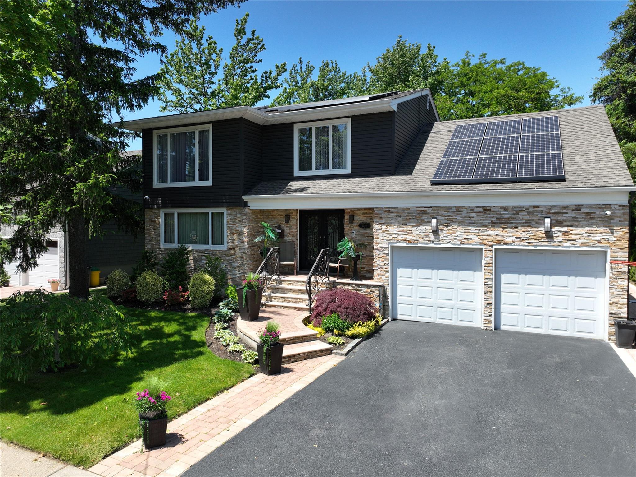 1010 S End, Woodmere, New York image 1