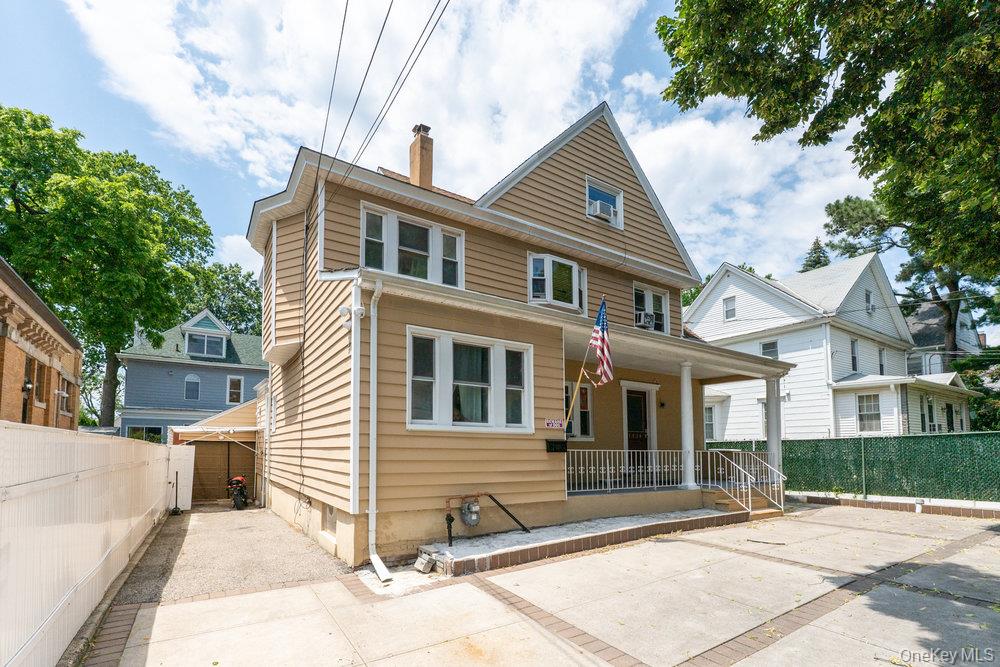 1314 College Point Blvd