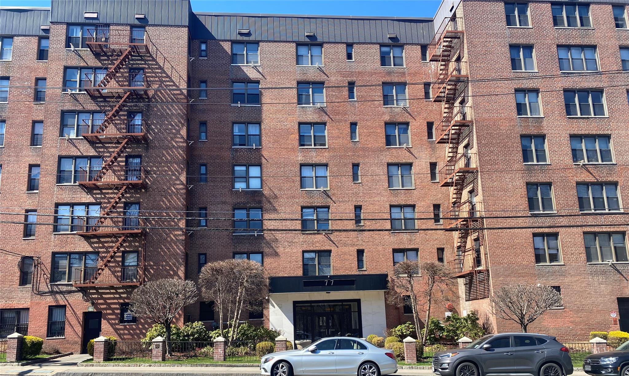 Bronx River Road 6H, Yonkers, New York - 1 Bedrooms  
1 Bathrooms  
5 Rooms - 