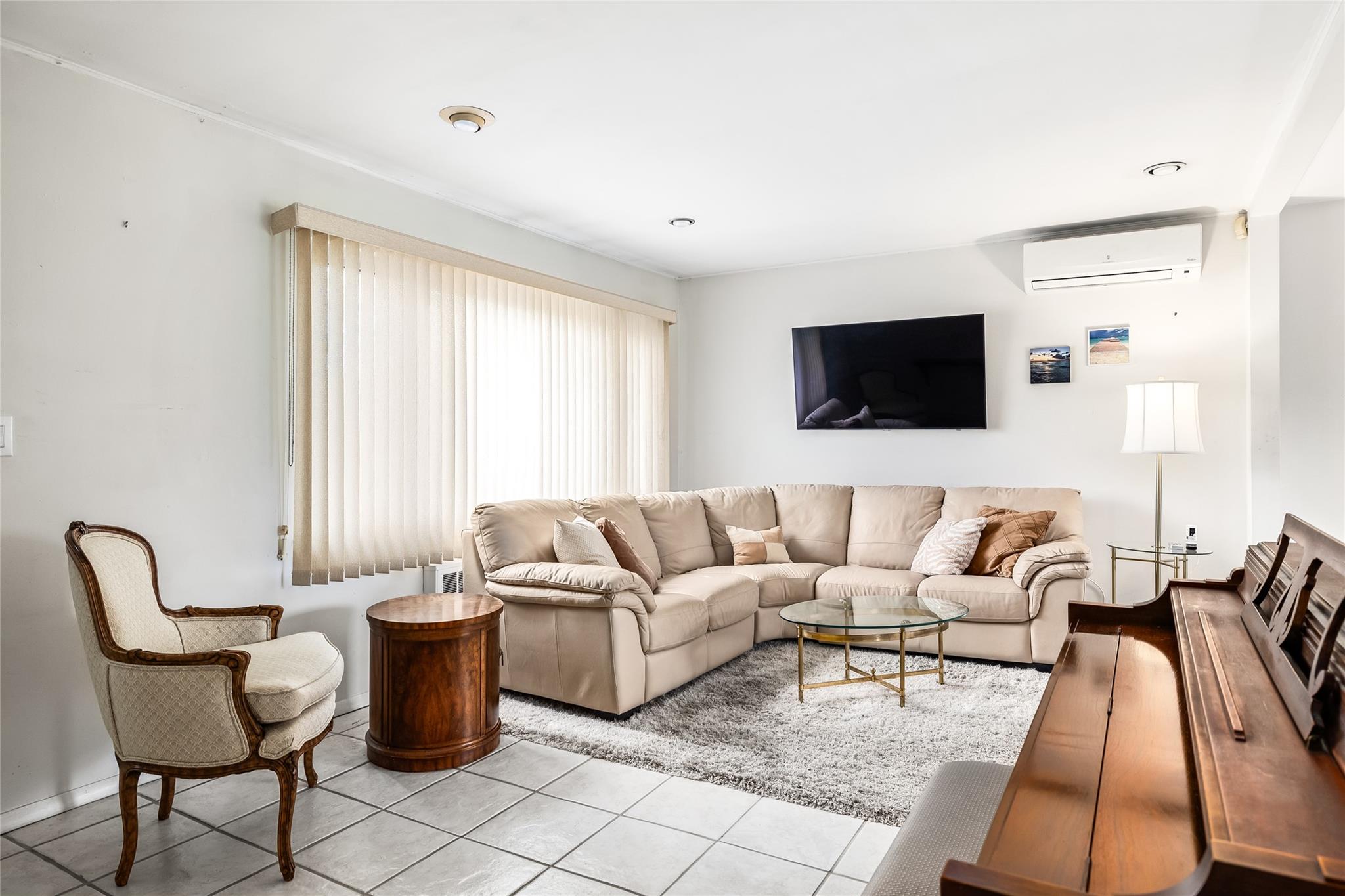 4031 Daleview Avenue, Seaford, New York image 6
