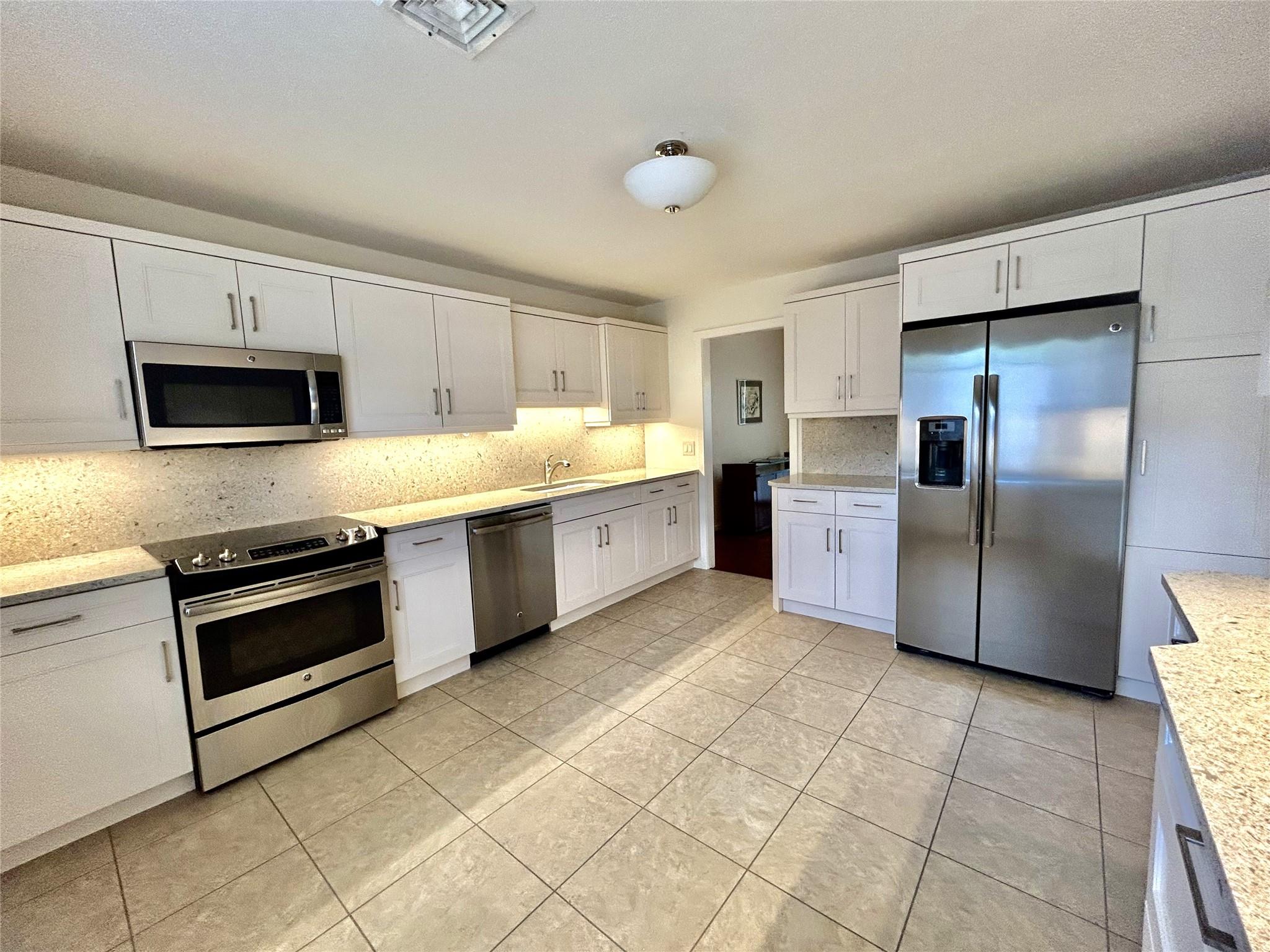 452 Heritage Hills Hls #D, Somers, New York image 4