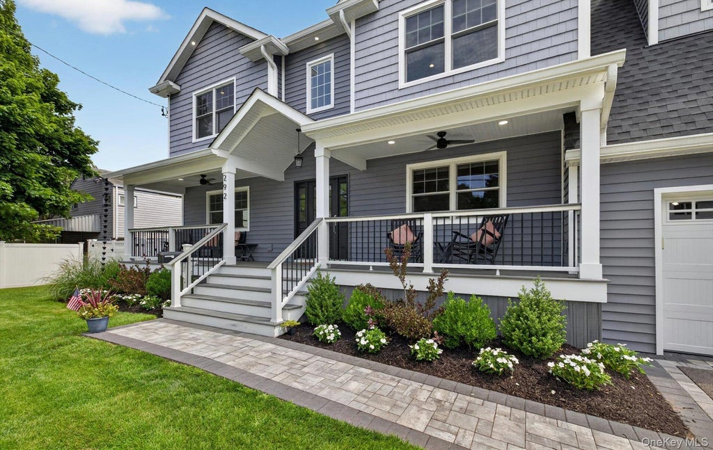 Photo of 292 N Alleghany Avenue, Lindenhurst, NY 11757 (MLS # 1025758)