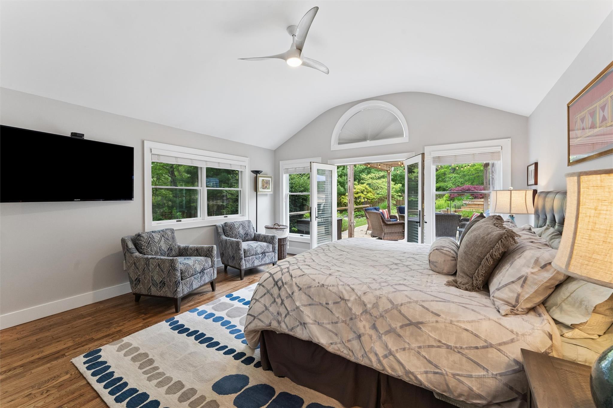 16 Wood View Way, Hampton Bays, New York image 12