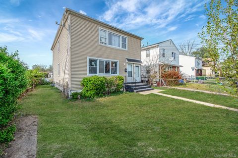 Multifamily For Sale - 95 Wellesley Street<br/> Hempstead, NY 11550
