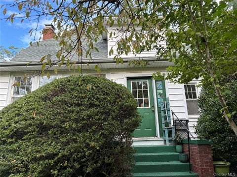 Photo of 201 Maiden Lane, Port Jefferson, NY 11777 (MLS # 1053521)